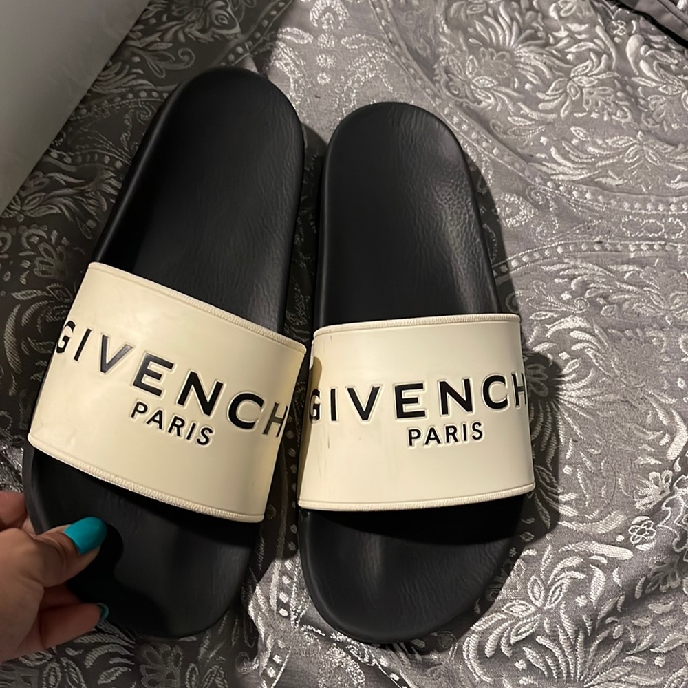 GIVENCHY SLIDES